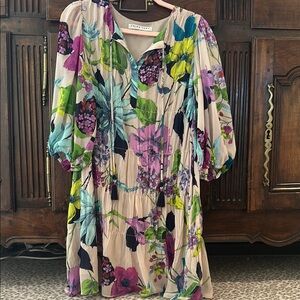 Trina Turk multi color floral  Mini Dress with 3/4 Bishop Sleeves